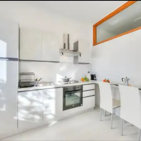 Apartment With View Lake Maggiore/Laveno Mombello Buitenkant foto